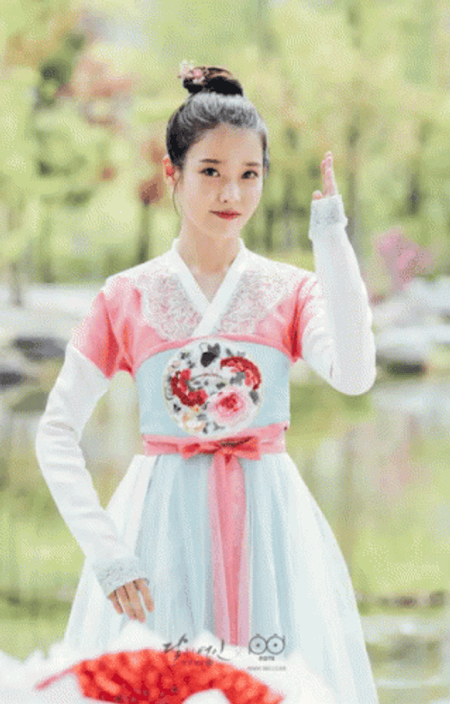 IU Korean Handbok Dress Scarlet Heart GIF