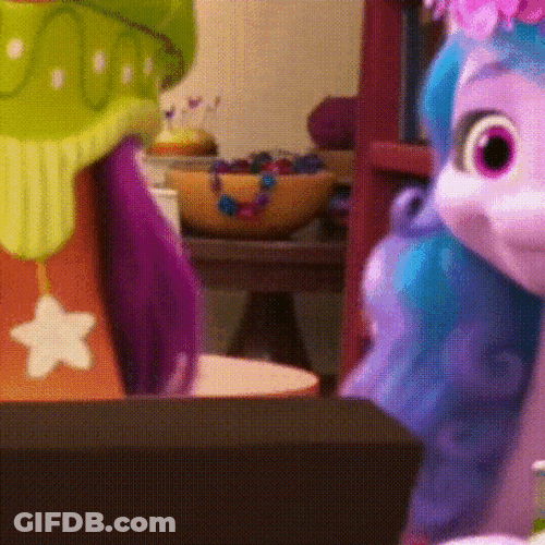 Izzy Moonbow Pretty Flower Crown GIF