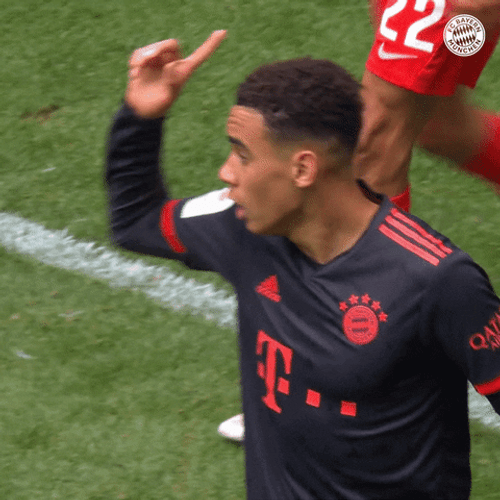 Jamal Musiala Race Hand Finger Pointed GIF