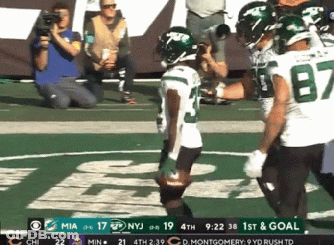 Jaylen Waddle Celebration Dolphins Dancing GIF