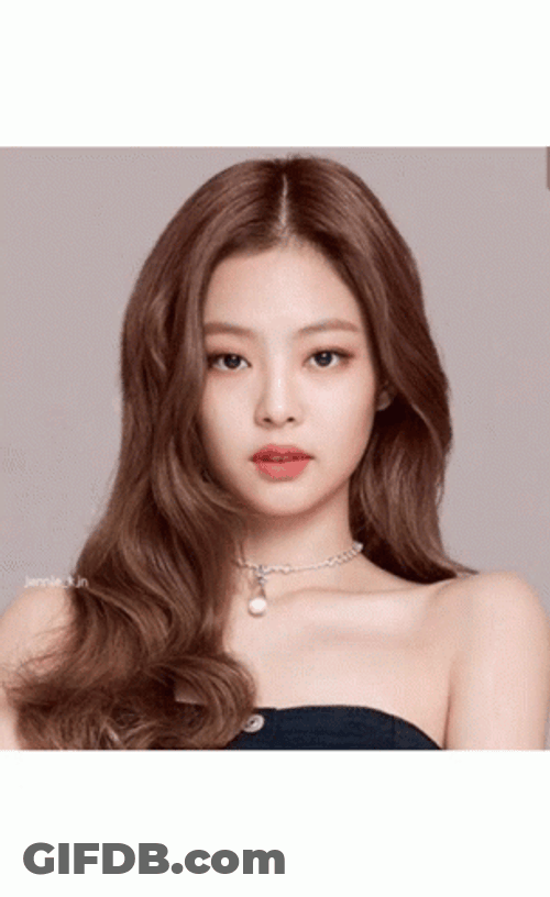 Jennie Kim Edits GIF
