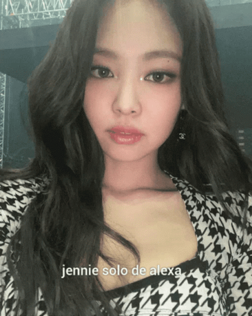 Jennie Kim Hairstyles GIF