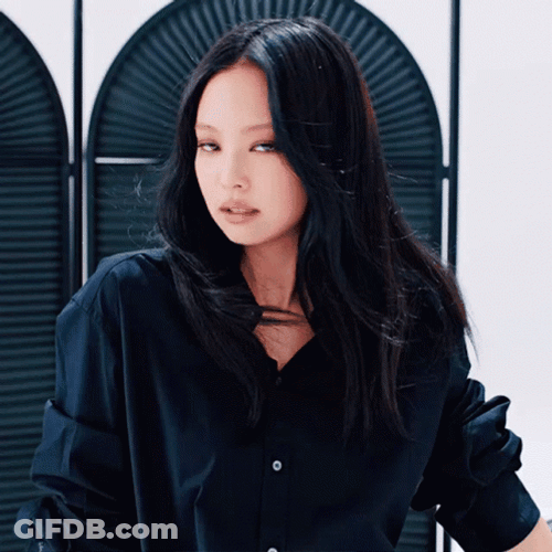 Jennie Kim Head Turn GIF