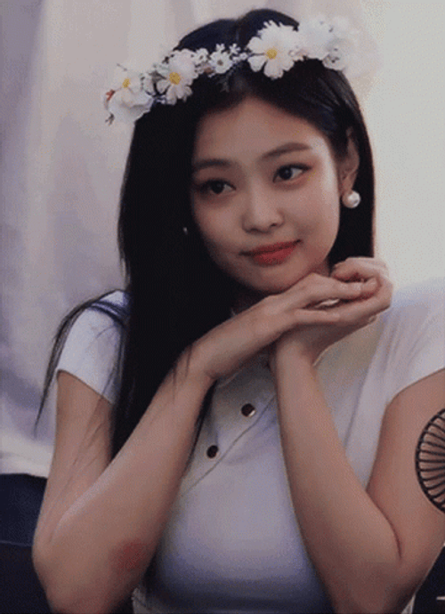 Jennie With Floral Headdress GIF