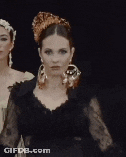 Jessica Bueno Ole GIF