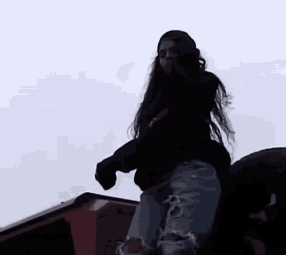 Jessie Reyez GIF