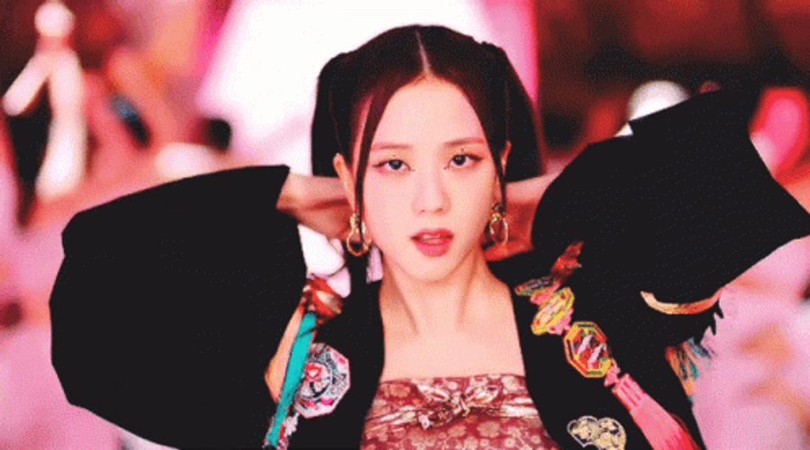 Jisoo In How You Like That Music Video GIF