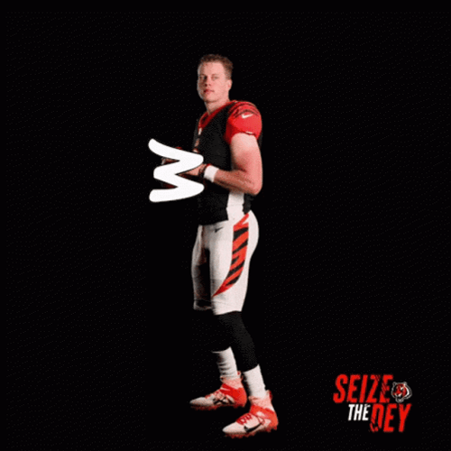 Joe Burrow Throwing W GIF
