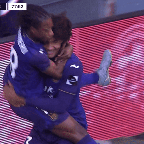 Joshua Zirkzee Loved Dearly By Teammates GIF