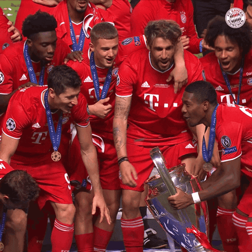Joshua Zirkzee Teammates Holding Trophy Victory GIF