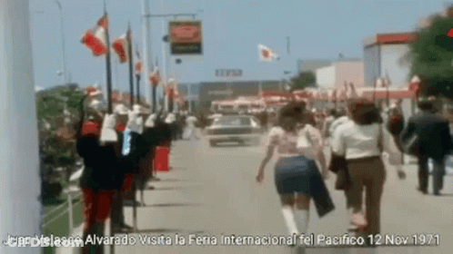 Juan Velasco Alvarezo Visita La Feria Internacional Fel Pacifico On November 12Th 1971 GIF
