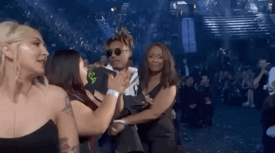 Juice Wrld Kissing His Girlfriend GIF