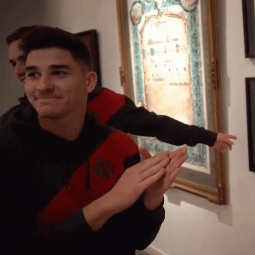 Julian Alvarez Claps GIF