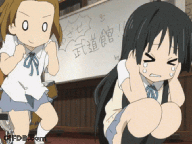 K-On Ritsu Tainaka Scaring Mio Akiyama GIF