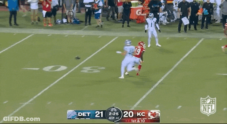 Kadarius Toney Jersey 19 Walking Slowly GIF