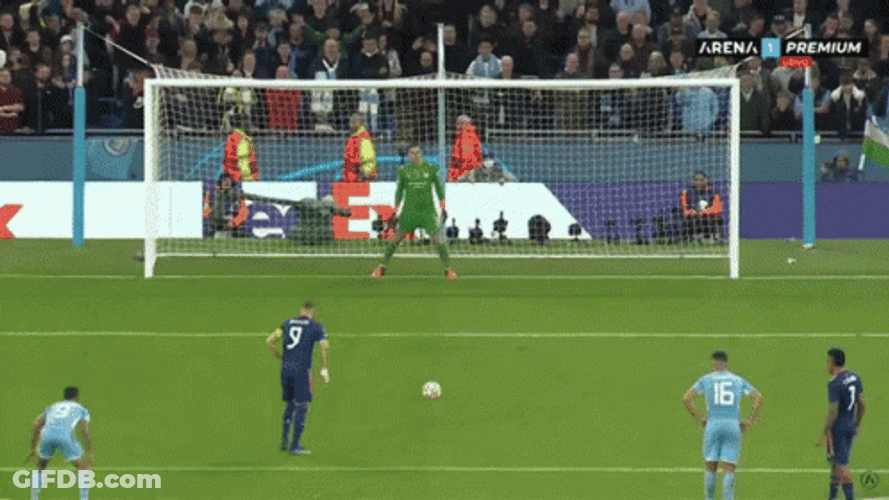 Karim Benzema Goal's Free Kick GIF