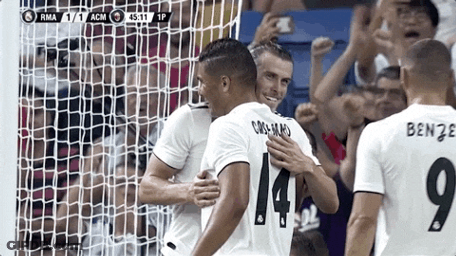 Karim Benzema High Five With Teammates GIF