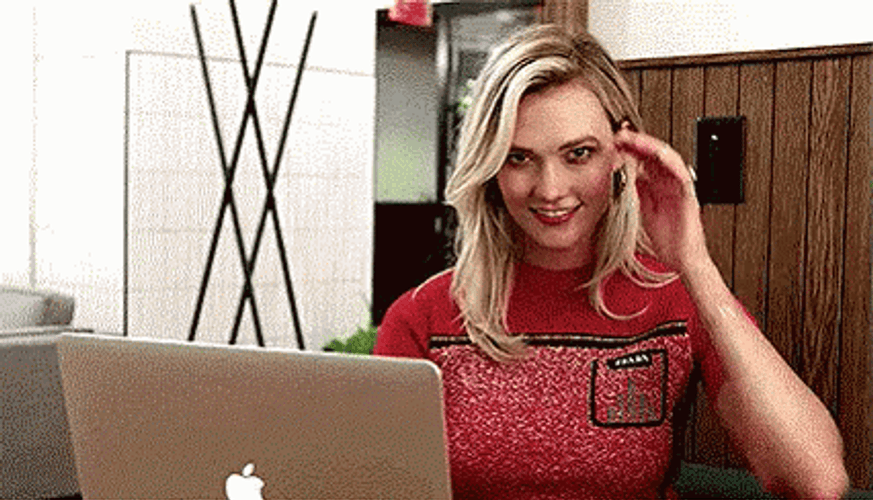 Karlie Elizabeth Kloss GIF