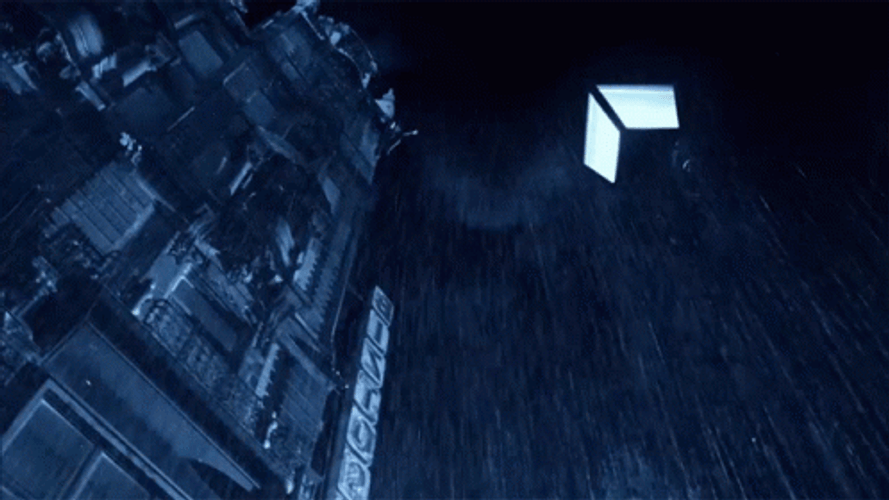 Kate Beckinsale Jump From The Rooftop GIF