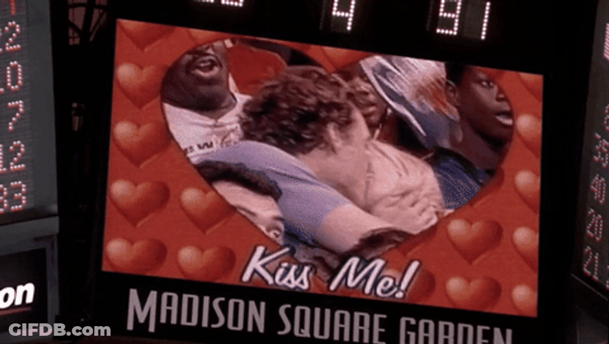 Kate Hudson Kiss Cam GIF