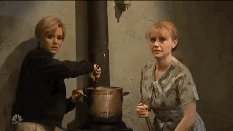 Kate Mc Kinnon Stirring The Pot GIF