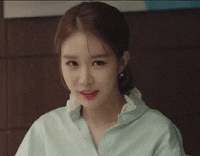 Kdrama Touch Your Heart Inha Finger Hearts GIF