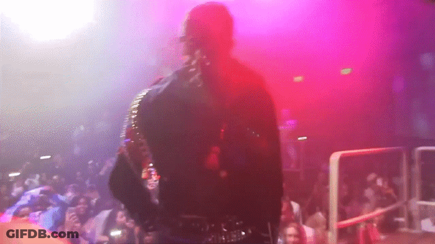 Kevin Hart Screaming At Michael Jackson GIF