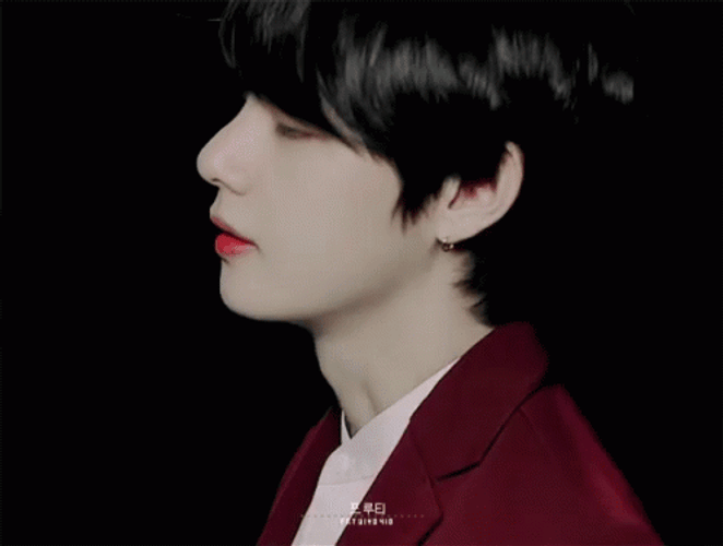 Kim Taehyung Using LG Phone GIF