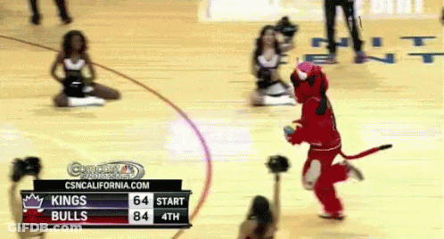 Kings And Bulls Basketball Game GIF