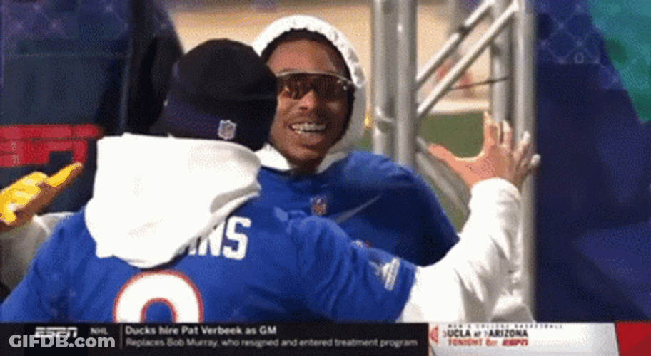 Kirk Cousins Justin Jefferson Hug GIF