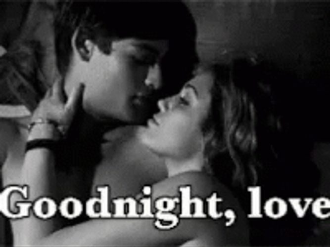 Kiss Goodnight Romantic Couple GIF