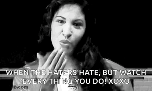 Kiss Selenaquintanilla GIF