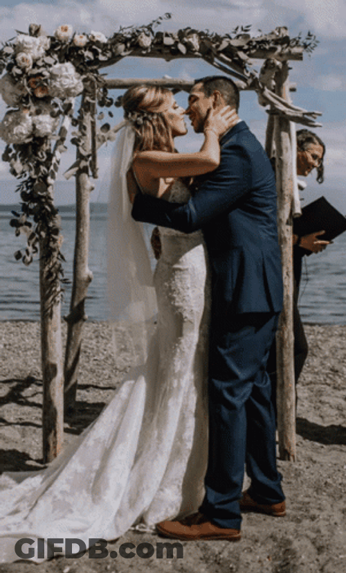 Kissing Couple Beach Marriage GIF