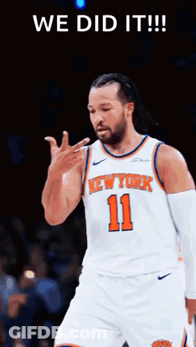 Knicks Basketball Player Thumbs Up GIF