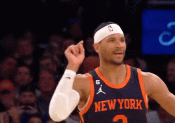 Knicks Player Josh Hart Rallying Crowd GIF