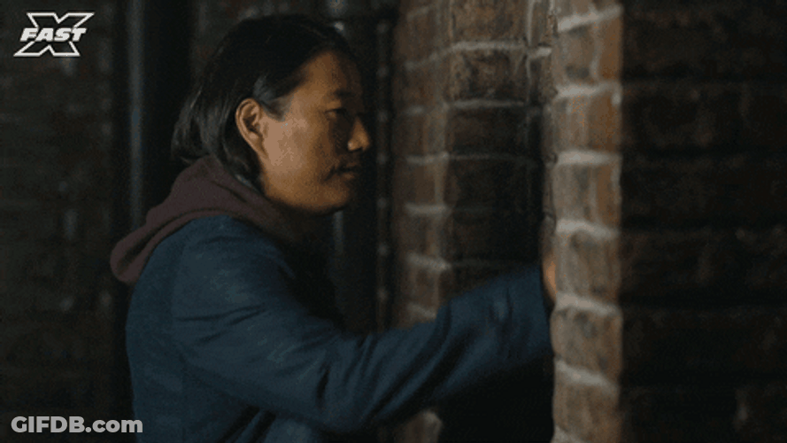 Knocking Han Lue Dom Toretto GIF