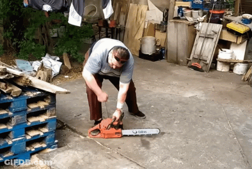 Konon Chainsaw GIF