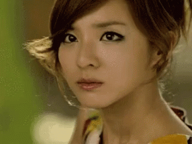 Korean Sandara Park With Questions GIF