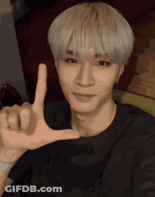 Kpop Artist Loser Sign Laughing Funny GIF