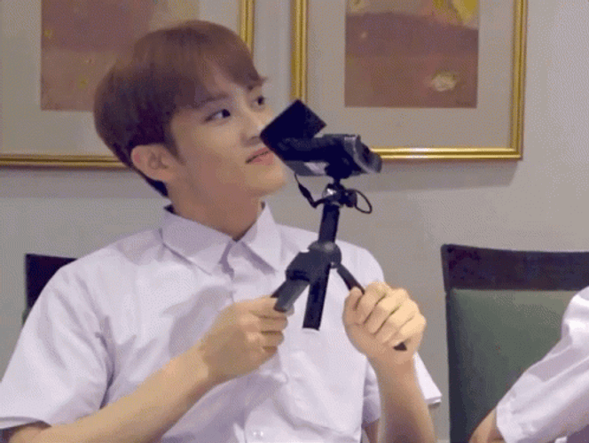 Kpop Idol Nct Mark Lee What Reaction GIF