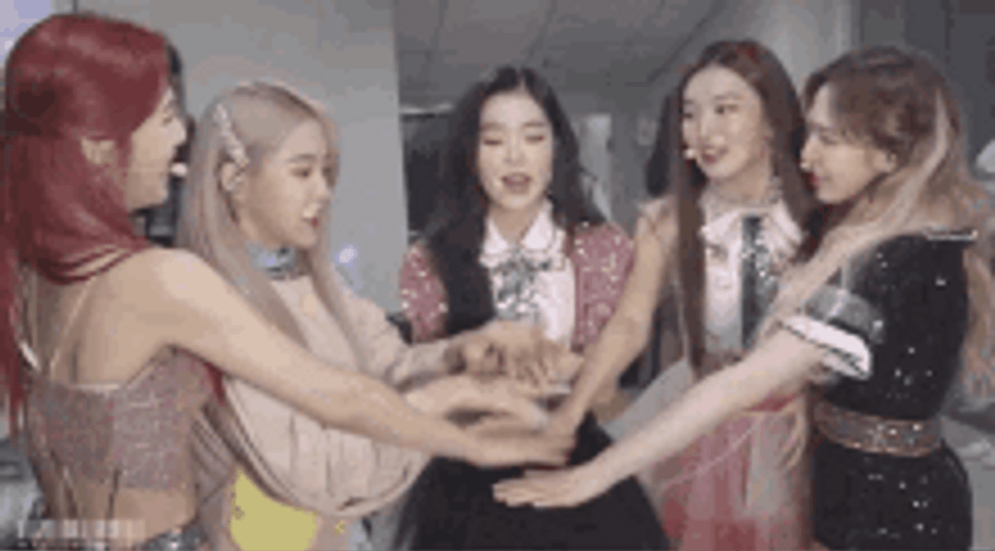 Kpop Red Velvet Teamwork GIF