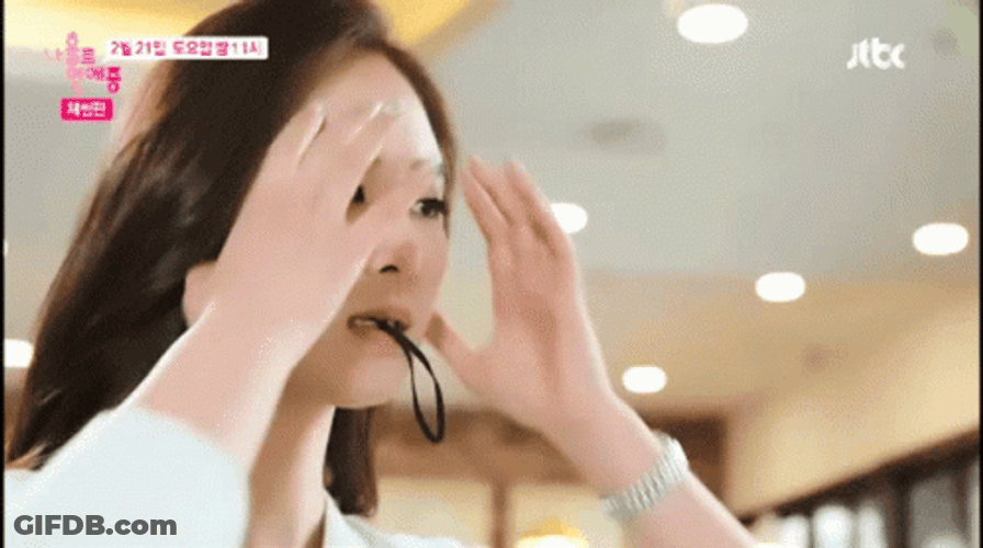 Kwon Yuri SNSD Pull Hair Fix GIF