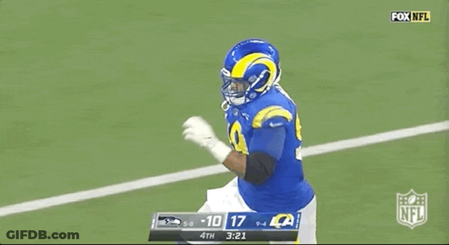 La Rams Player Bond On The Game GIF