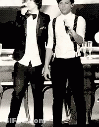 Larry Stylinson GIF