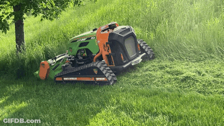 Lawn Mower The Green Climber LV300 Pro Compact GIF