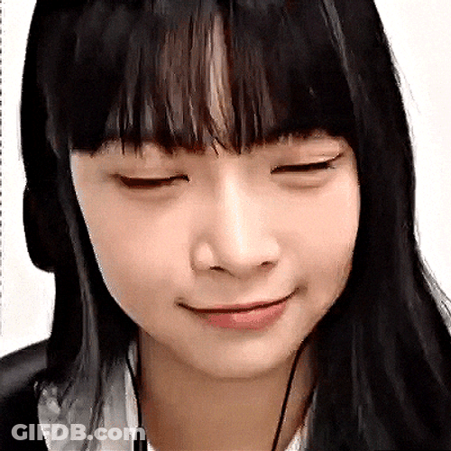 Le Sserafim Hong Eunchae Black Hair Cute Smile GIF
