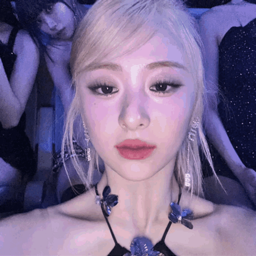 Le Sserafim Huh Yunjin Disgust Face Reaction GIF