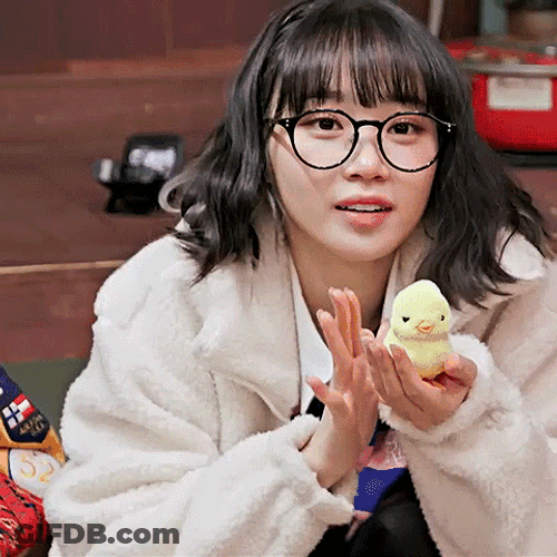 Le Sserafim Kim Chaewon Holding Yellow Chick GIF