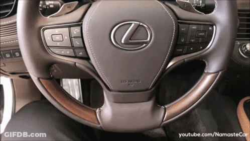 Lexus Steering Wheel With SRS Airbag GIF