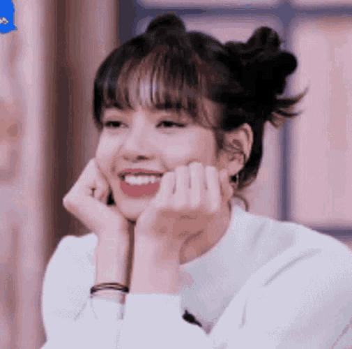 Lisa De Nati GIF